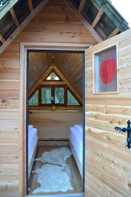 Glamping Naselje Zeleni Turizem Hotel Makole Buitenkant foto