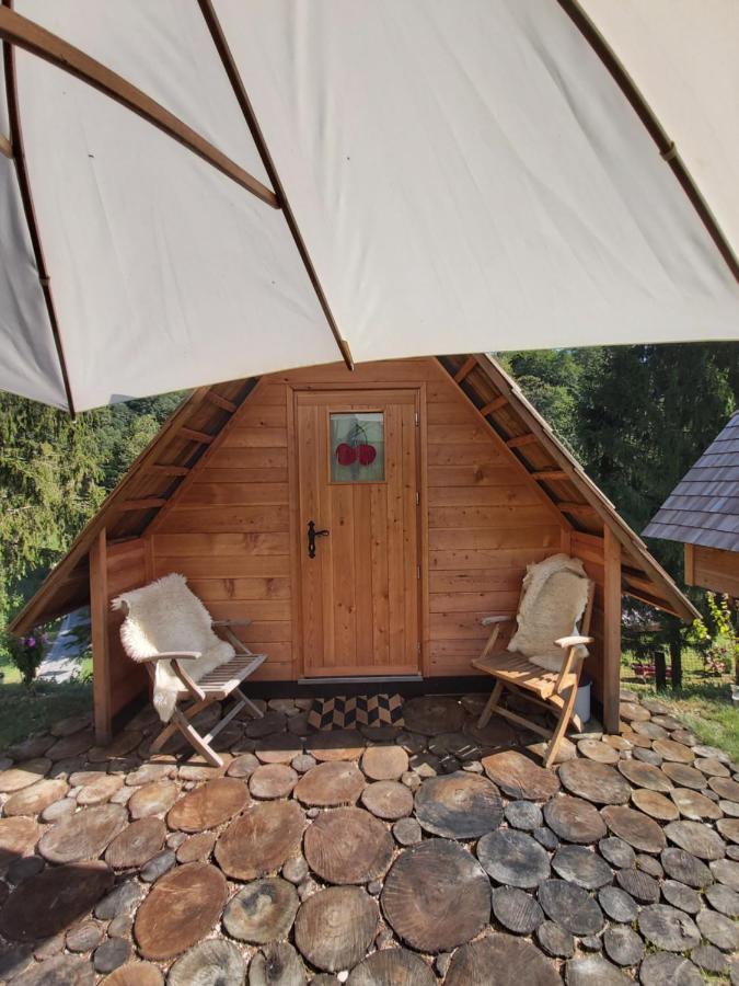 Glamping Naselje Zeleni Turizem Hotel Makole Buitenkant foto
