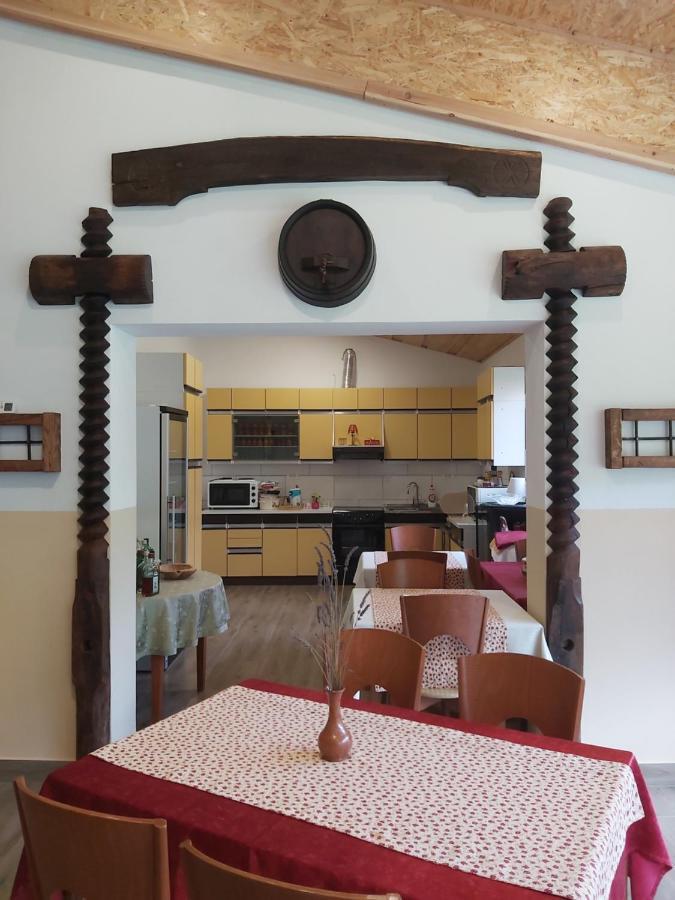 Glamping Naselje Zeleni Turizem Hotel Makole Buitenkant foto